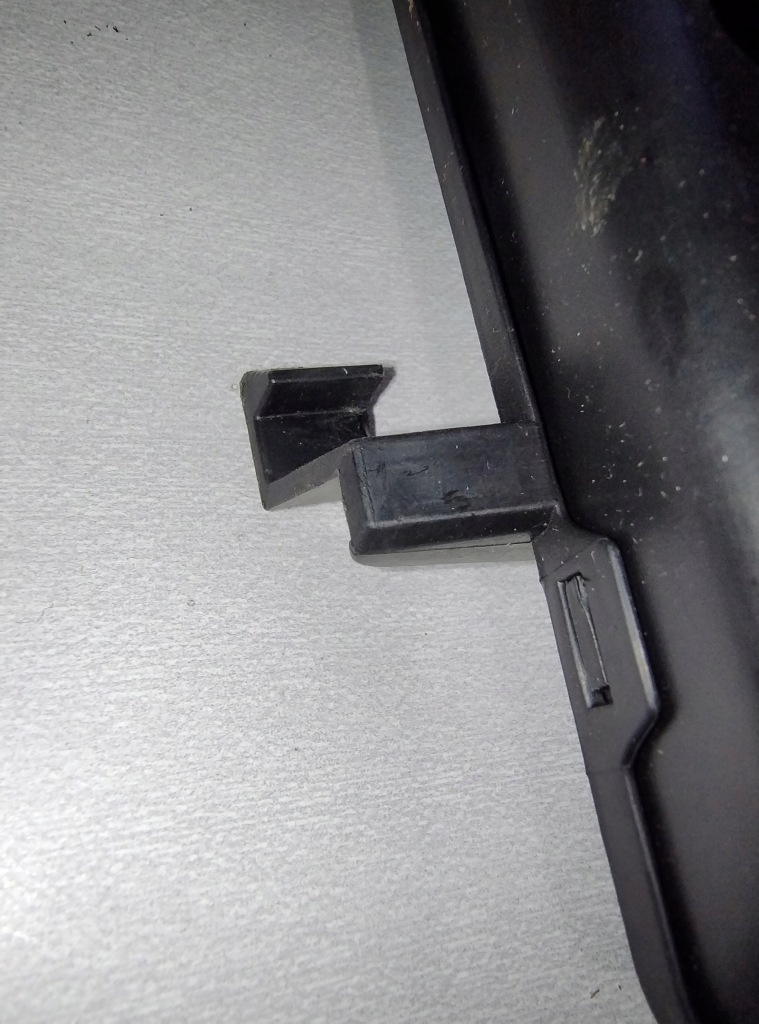 Канал впуск впуск воздуха mercedes a-klasa 1688300446 в Украине