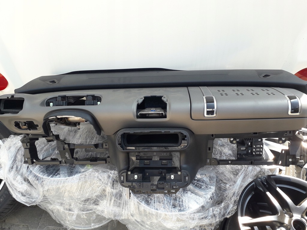 фото №1, Панель приладів бардачок труба citroen c4 cactus lift 18-