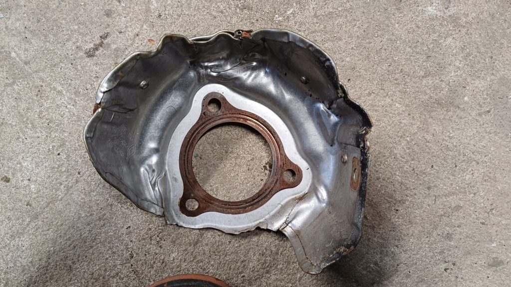 фото №1, Renault megane iv 1.6 dci защита тепловая 144504493r