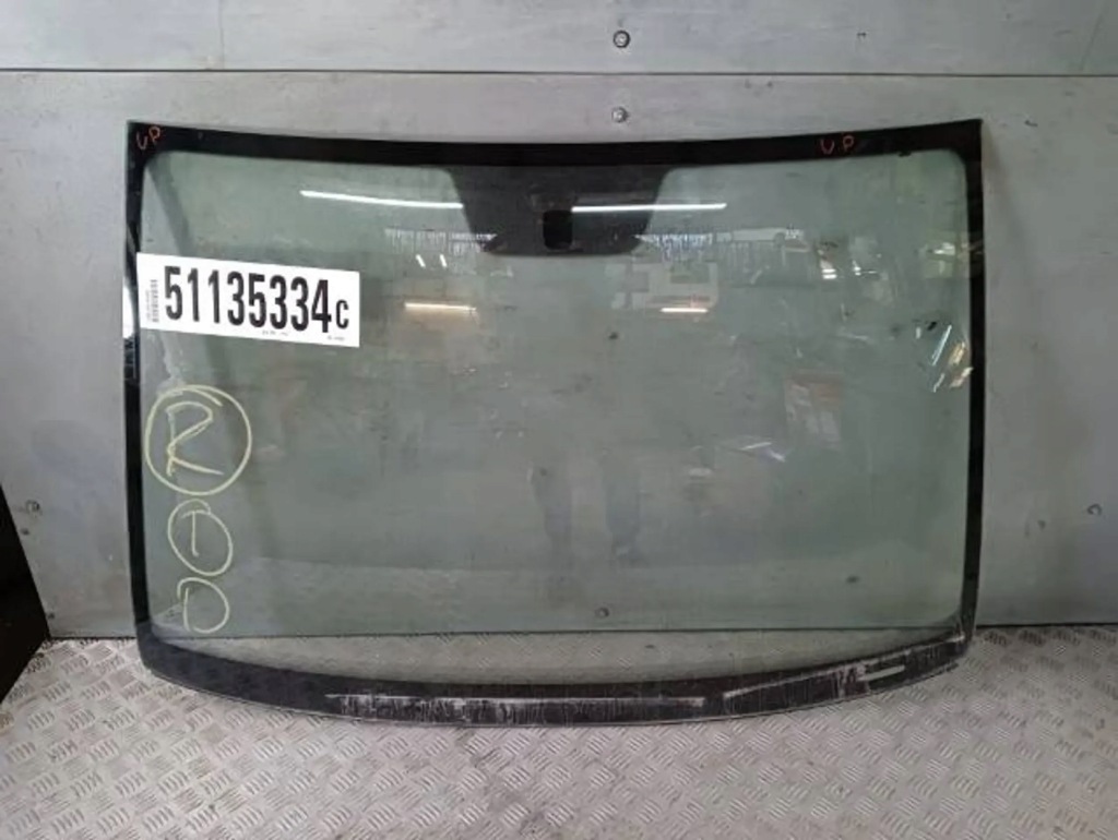 фото №1, Vw up стекло лобовое перед передняя