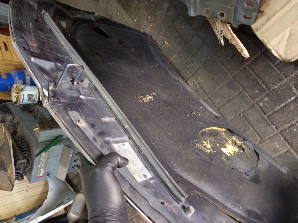 Citroen c-crosser капот крышка двигателя шумоизоляция цвет a39 в Украине