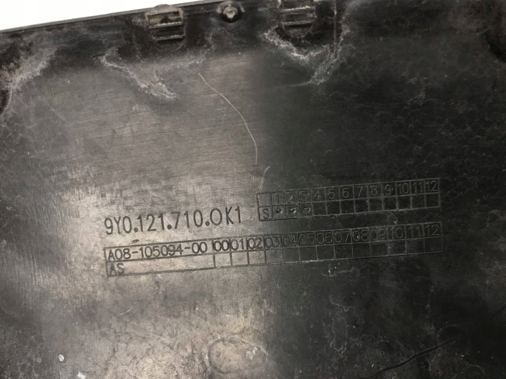 Купити Накладка накладка кермо  повітря перед 9y0121710 porsche cayenne 9y