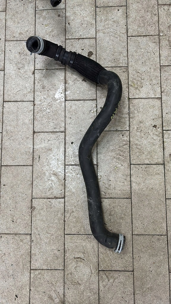 фото №1, Шланг wąż wody dacia sandero iii 215018090r