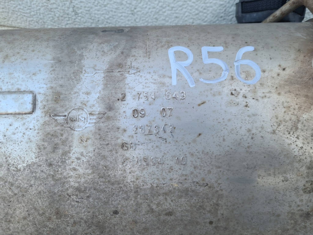 Mini cooper r56 1.6d труба вихлопна гасник 2754643 Оригінал