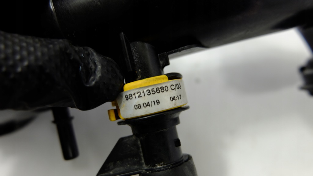 фото №7, Citroen c4 cactus 1.2 thp труба шланг повітря 9824569380