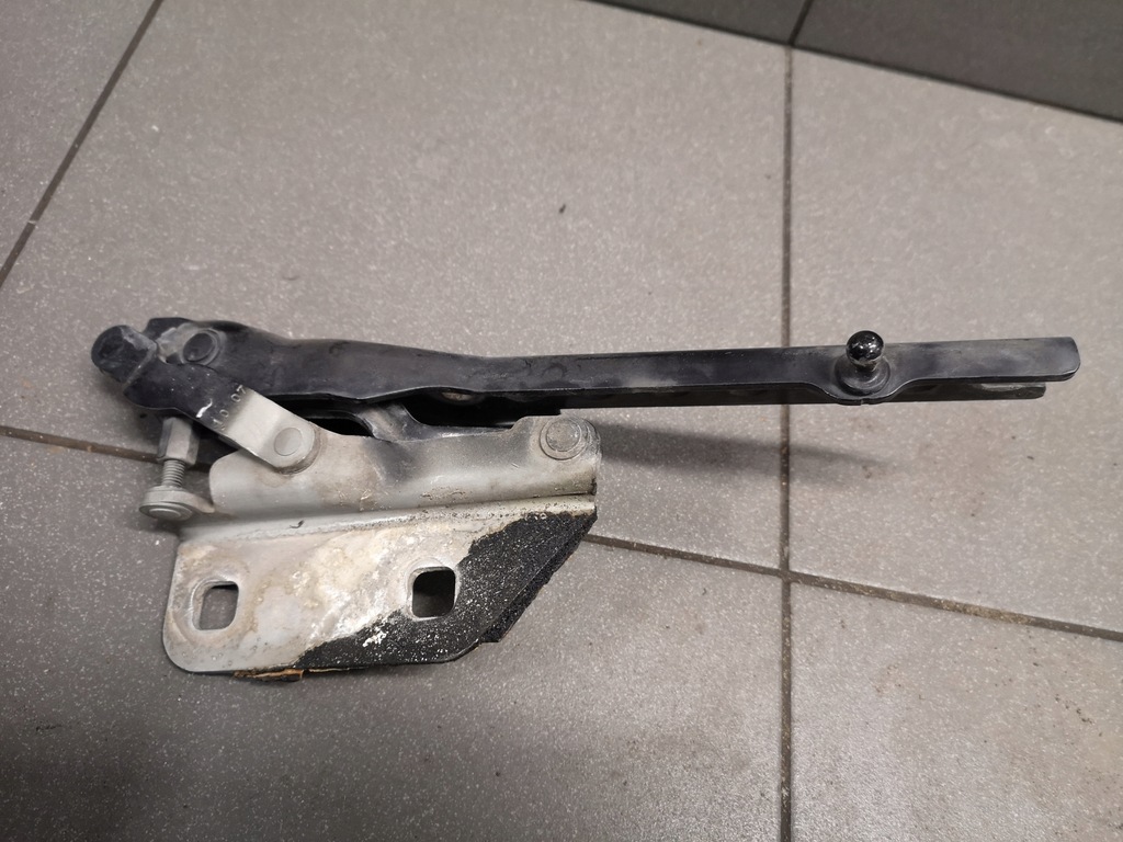 фото №4, Петля капот правий audi a8 d3 4e0823302f