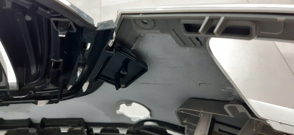 фото №6, Skoda kamiq 19- бампер перед передний решётка радиатора решётка средняя