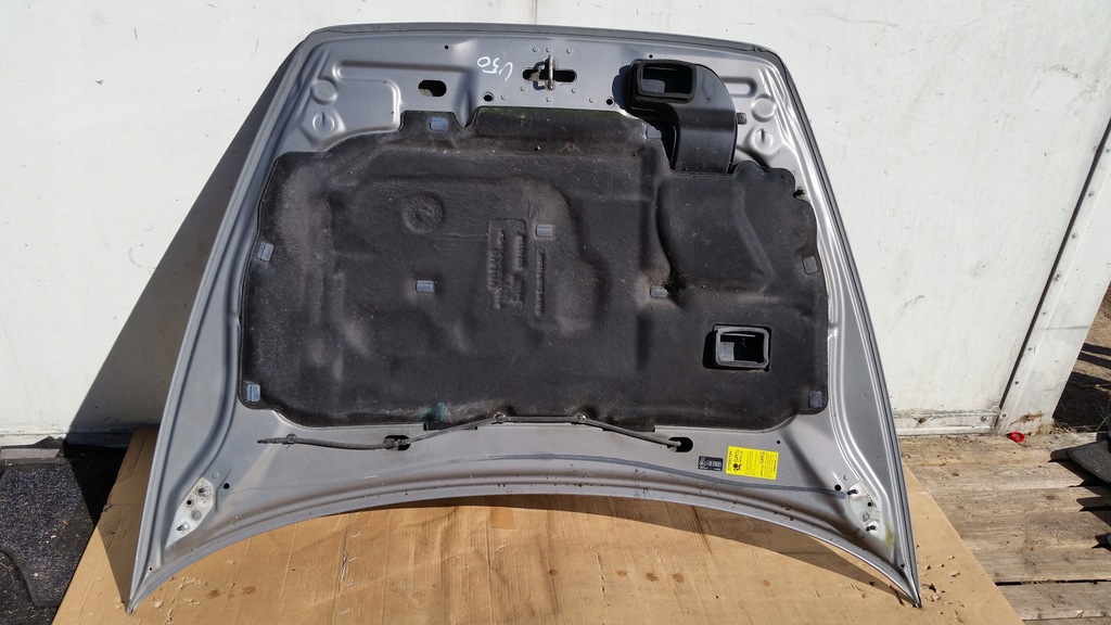 фото №9, Volvo v50 капот передня