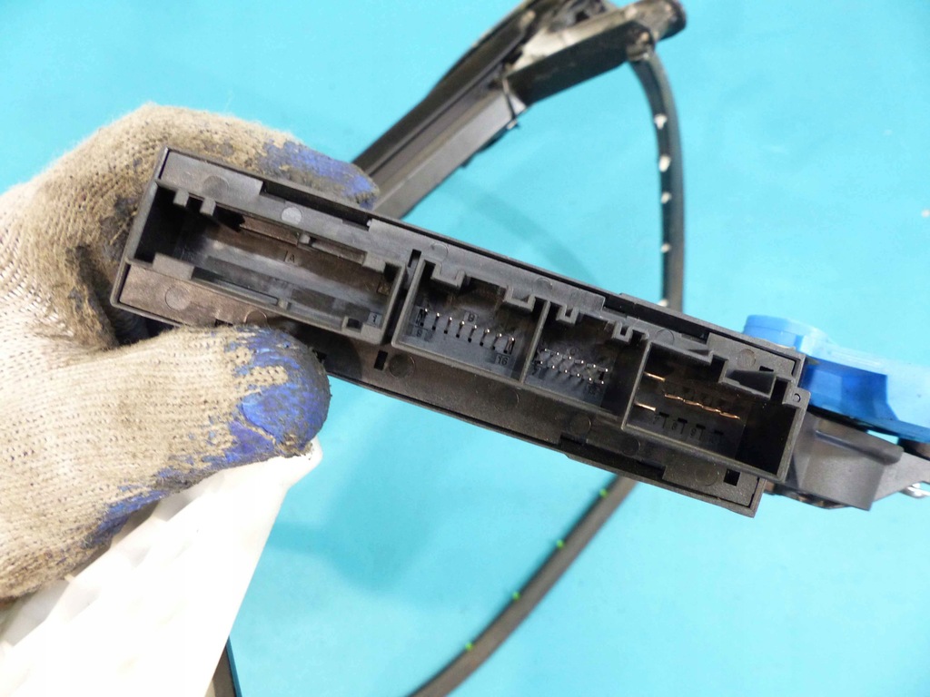 фото №6, Подъемник задняя правый seat exeo kombi 8e0839462c