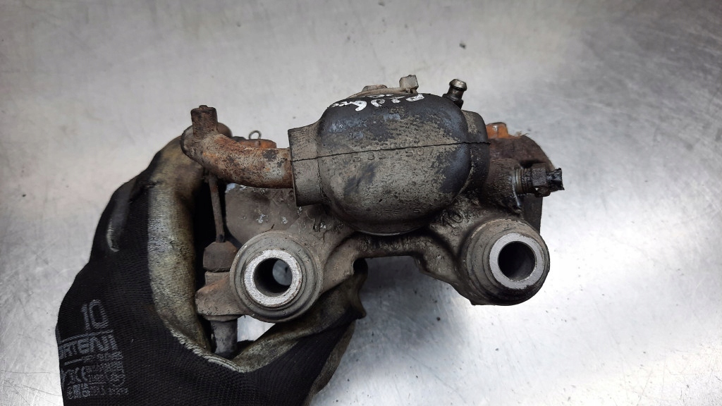 фото №5, Суппорт тормоза задняя задний левый peugeot 206 cc 2.0b 136km