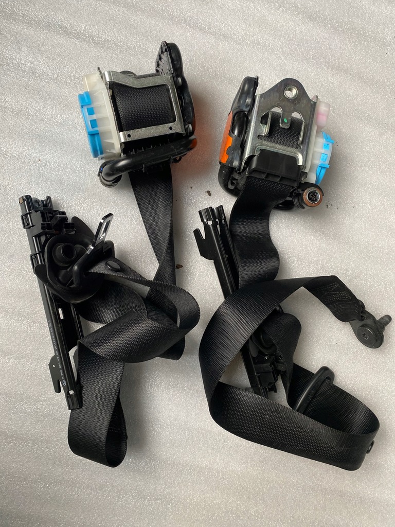 фото №1, Mercedes w176 a pas безпеки передній правий