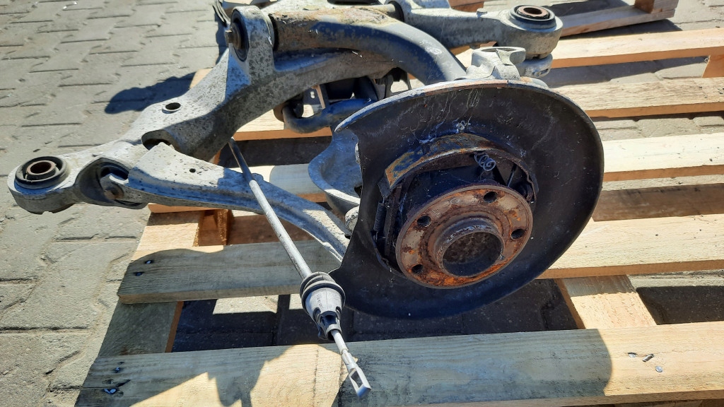 фото №6, Балка подвеска задняя volvo v70 09492948