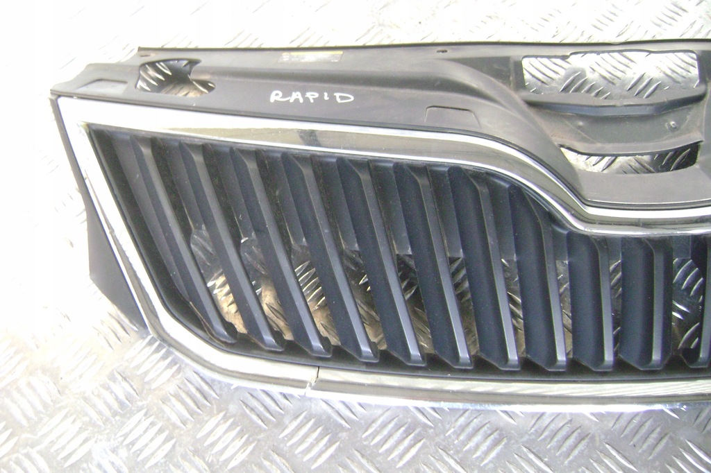 фото №2, Skoda rapid - решётка радиатора
