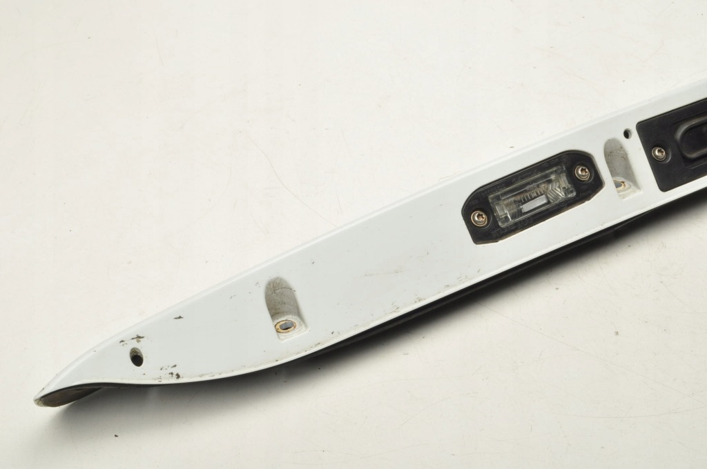 Volvo v50 накладка молдинг крышки рестайлинг  универсал 30753026 с Разборки