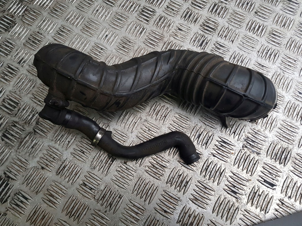 фото №2, Audi a6 c4 2.5 tdi труба воздухозаборник воздуха 4a0145747