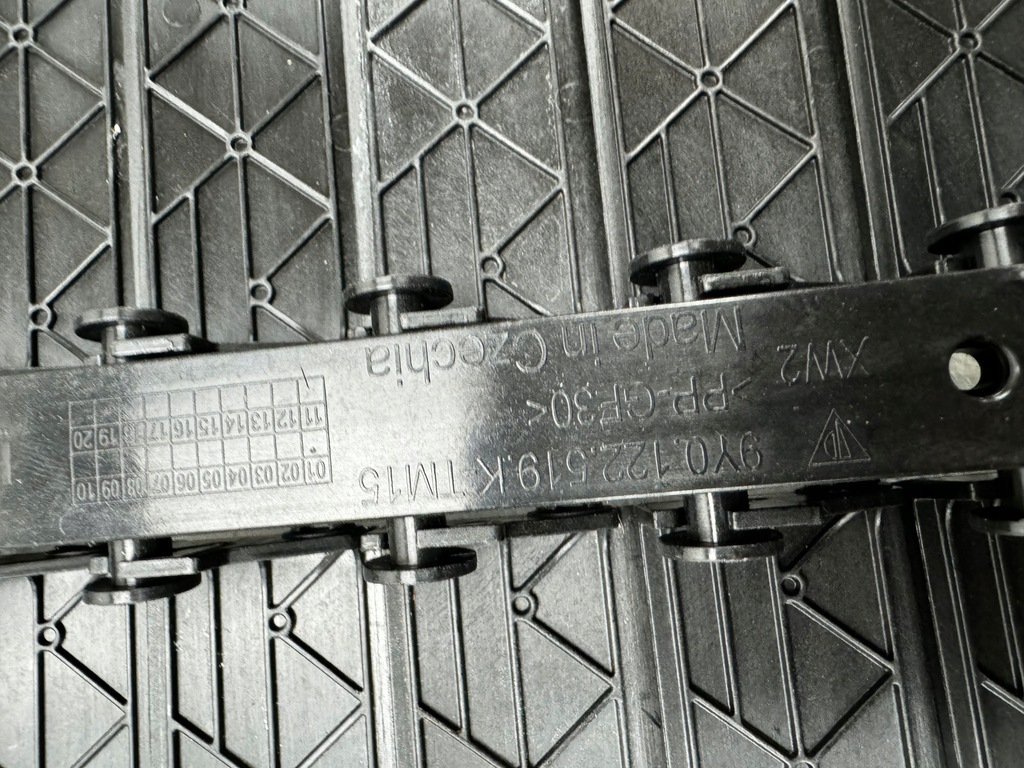 фото №7, Porsche cayenne 9y0 жалюзи шторка воздуховод воздуха org nowa!