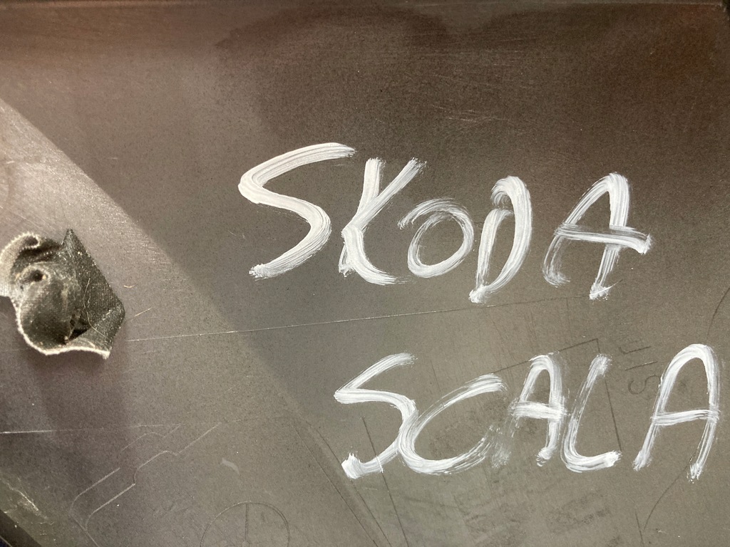 фото №16, Skoda оригінальний номер 657807221 бампер