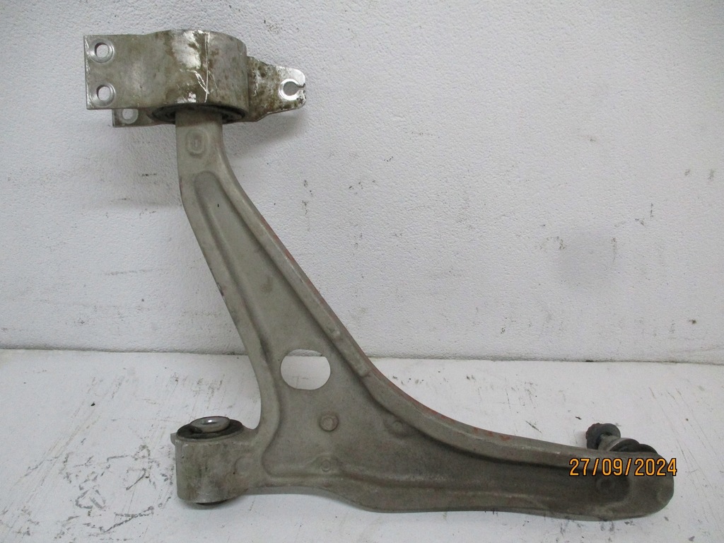 фото №8, Рычаг рычаги перед правый левый mercedes glb 247 a2473300100 a2473300200