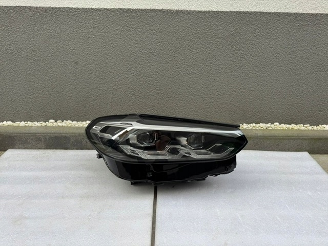 Ліхтарі  bmw x3 g01 рестайлінг  x4 g02 рестайлінг  full led ліва правий Зі Шроту