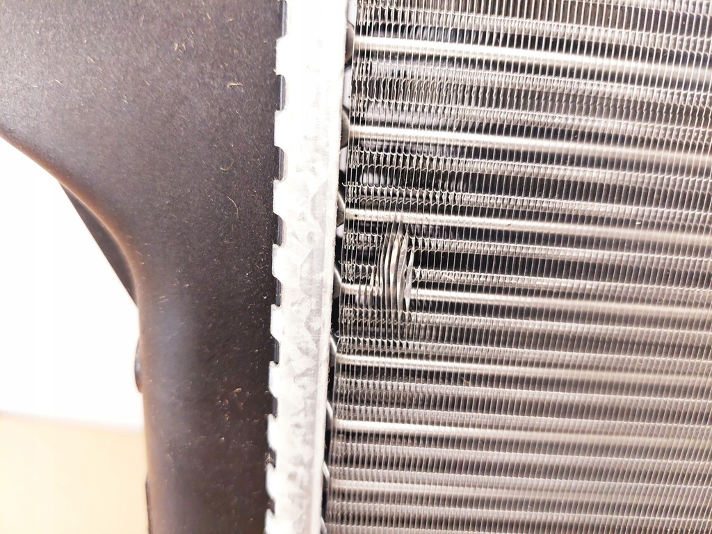 фото №9, Оригинальный номер renault group/ valeo радиатор жидкость 8200582025 dacia logan sandero