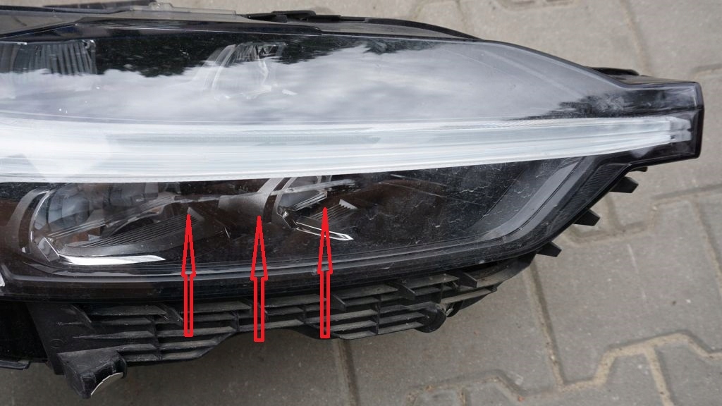 фото №3, Volvo xc60 ii - лампа перед права mid led