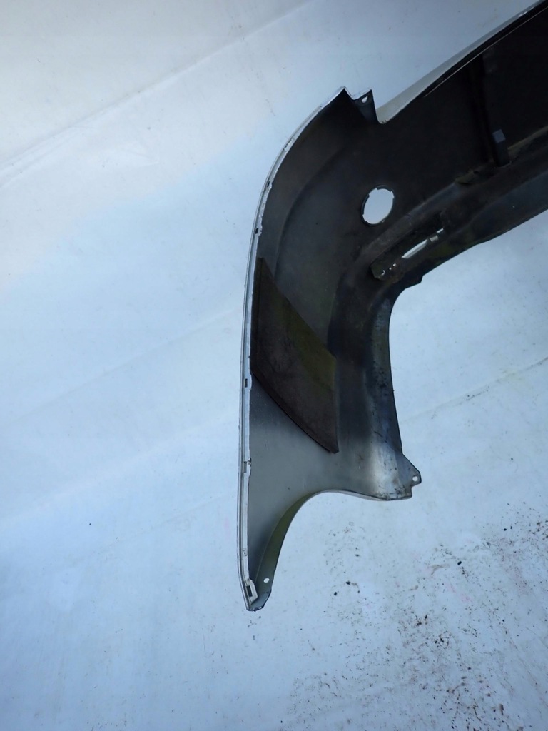 фото №11, Toyota avensis verso 02-04 бампер задня задній hak