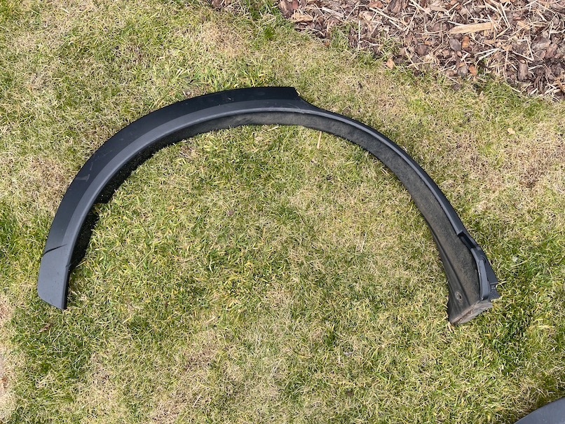 фото №1, Mitsubishi eclipse cross накладка крыло задняя rh