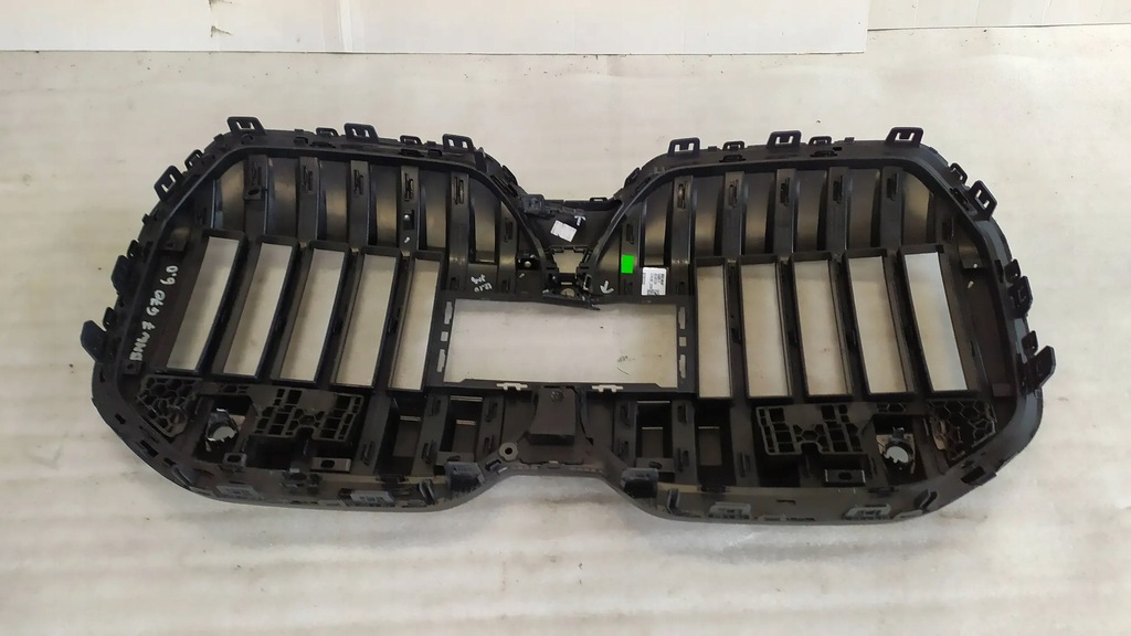 фото №13, Bmw 7 g70 2022 с передний решётка радиатора