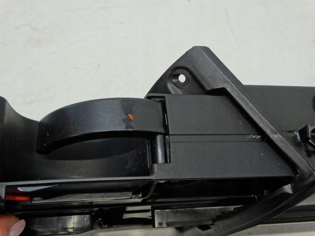 Бардачок підсклянник на чашка прикурювач vw t5 multivan 7h5858601c Доставка