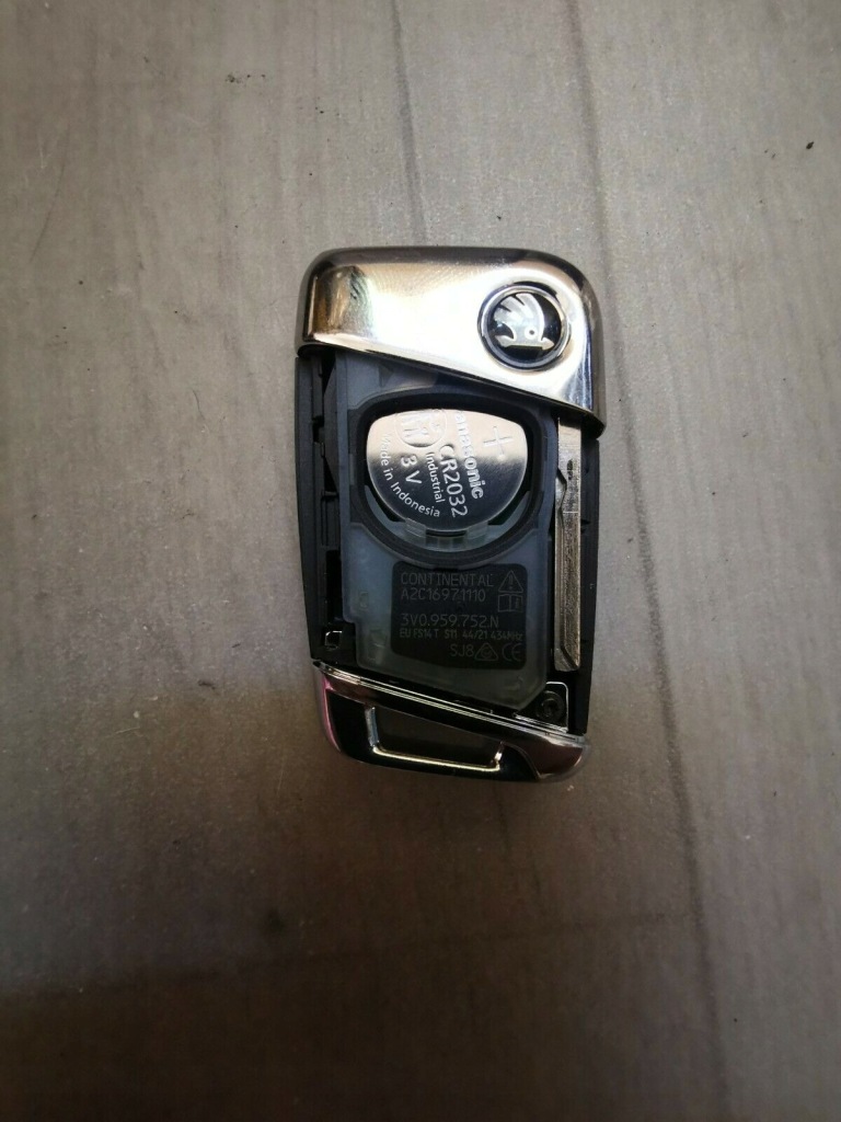 фото №5, Комплект ключи skoda superb 3v1800375af