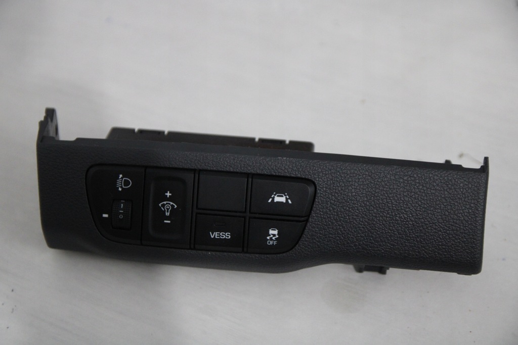 фото №1, Перемикач панель світла поперечина hyundai ioniq