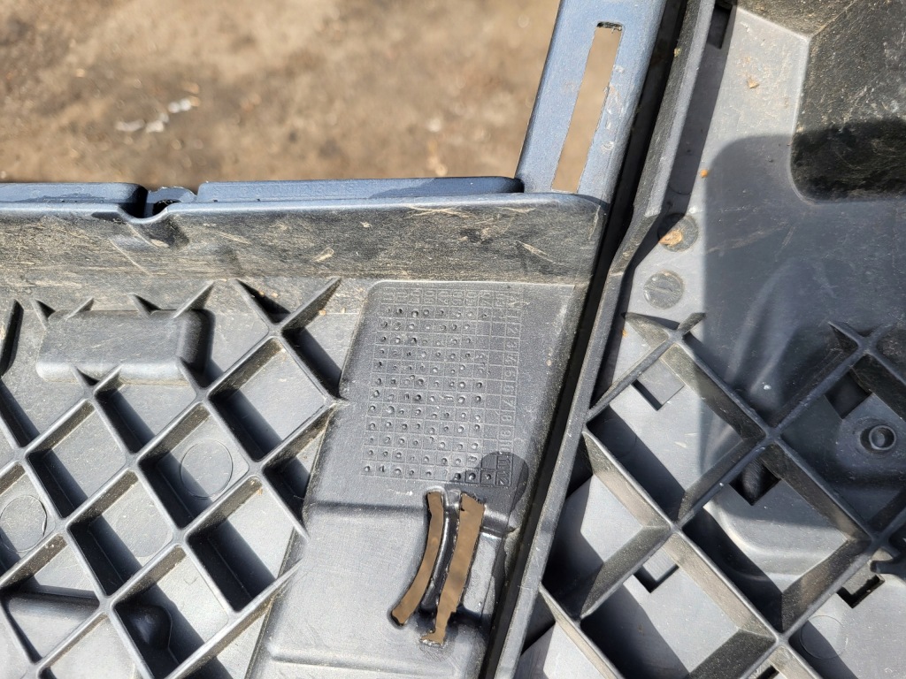 Бампер передній перед audi a3 8p sportback lift чорний оригінальний номер в Україні