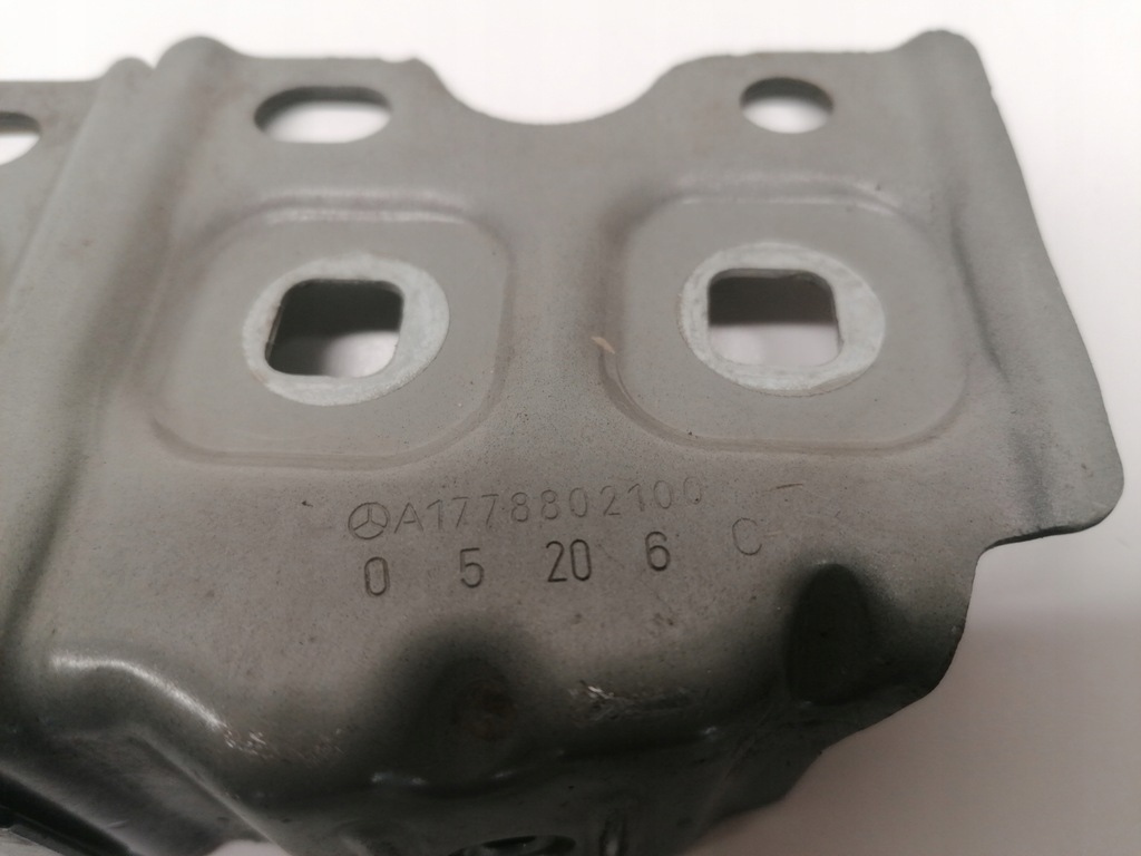 фото №8, Mercedes gla ii h247 кронштейны крыла левый правый оригинал 2019-