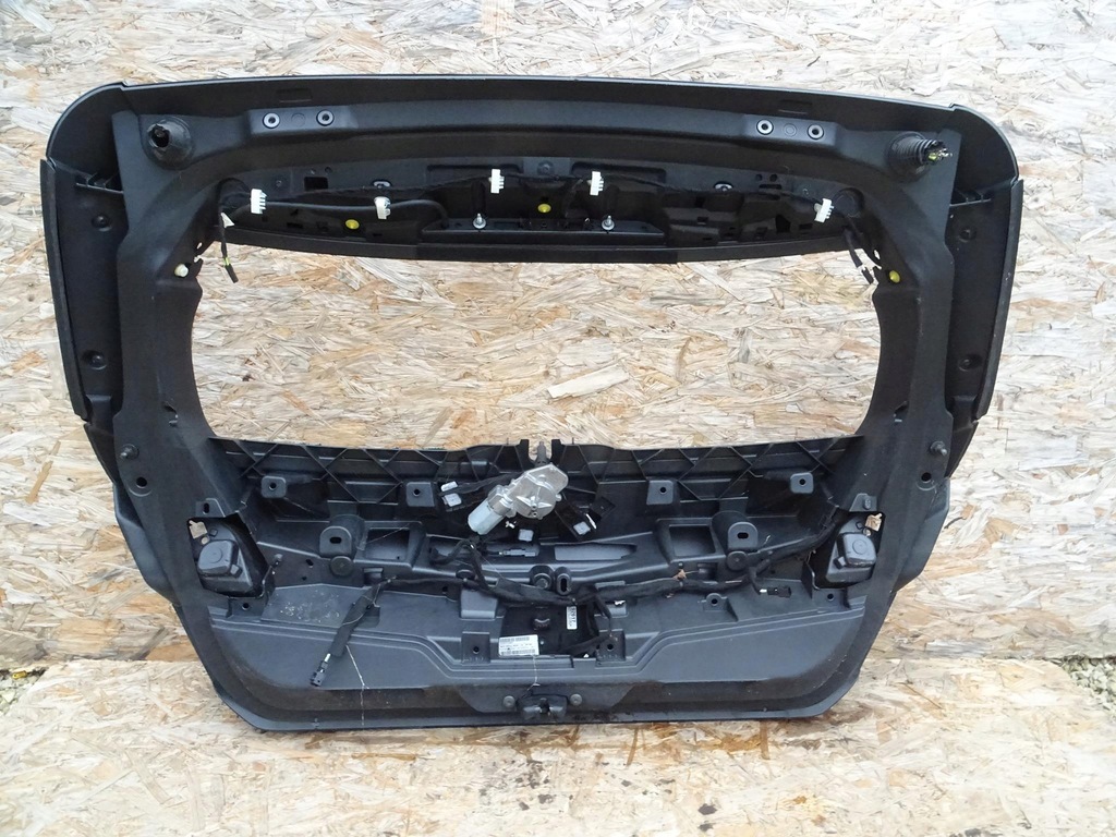 фото №8, Peugeot 308 t9 крышка багажника задняя