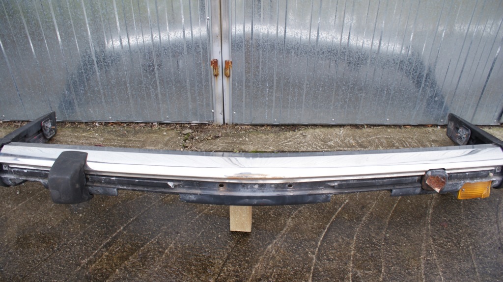 Mercedes r107 sl slc бампер перед передній 1078801970 в Україні