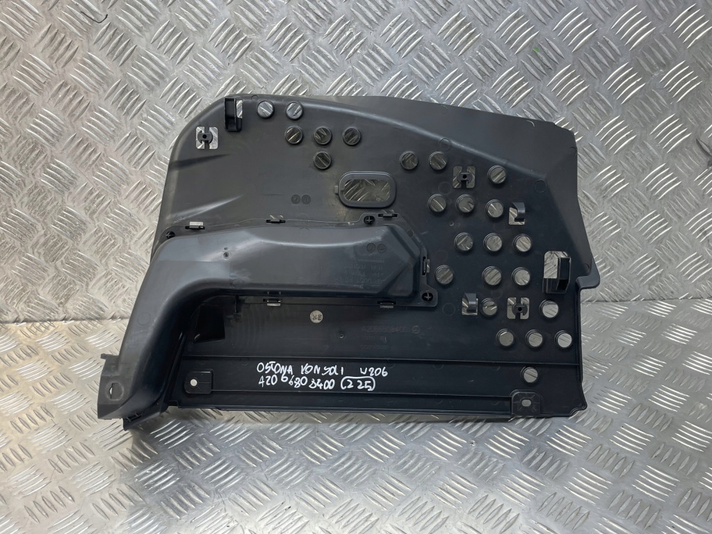 фото №1, Mercedes w206 корпус защита pod консоль a2066808400