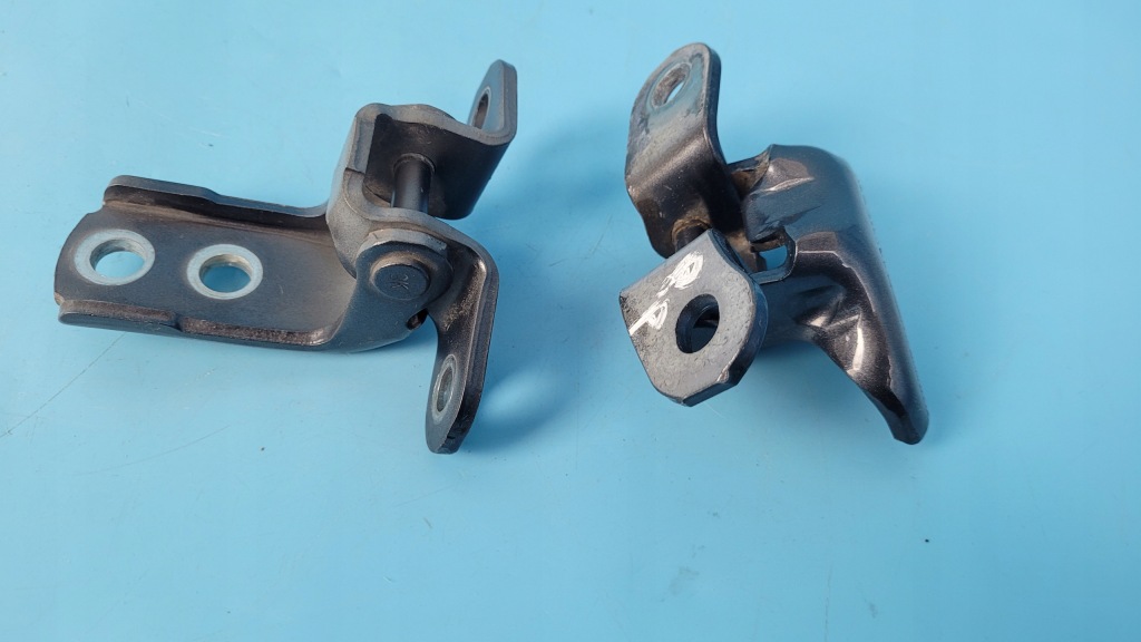 фото №9, Toyota rav4 v 19r 2.0 vvti петли дверь правый перед a046694 комплект