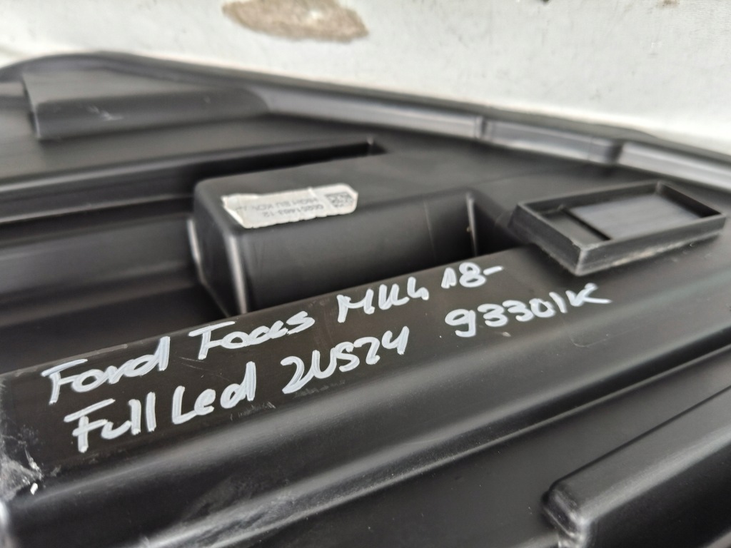 Фара правый  фара ford focus mk4 18- full led Цена