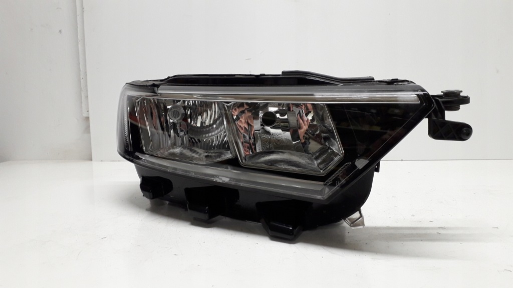 фото №2, Vw t-roc 17- лампа правая передняя 2ga941006b