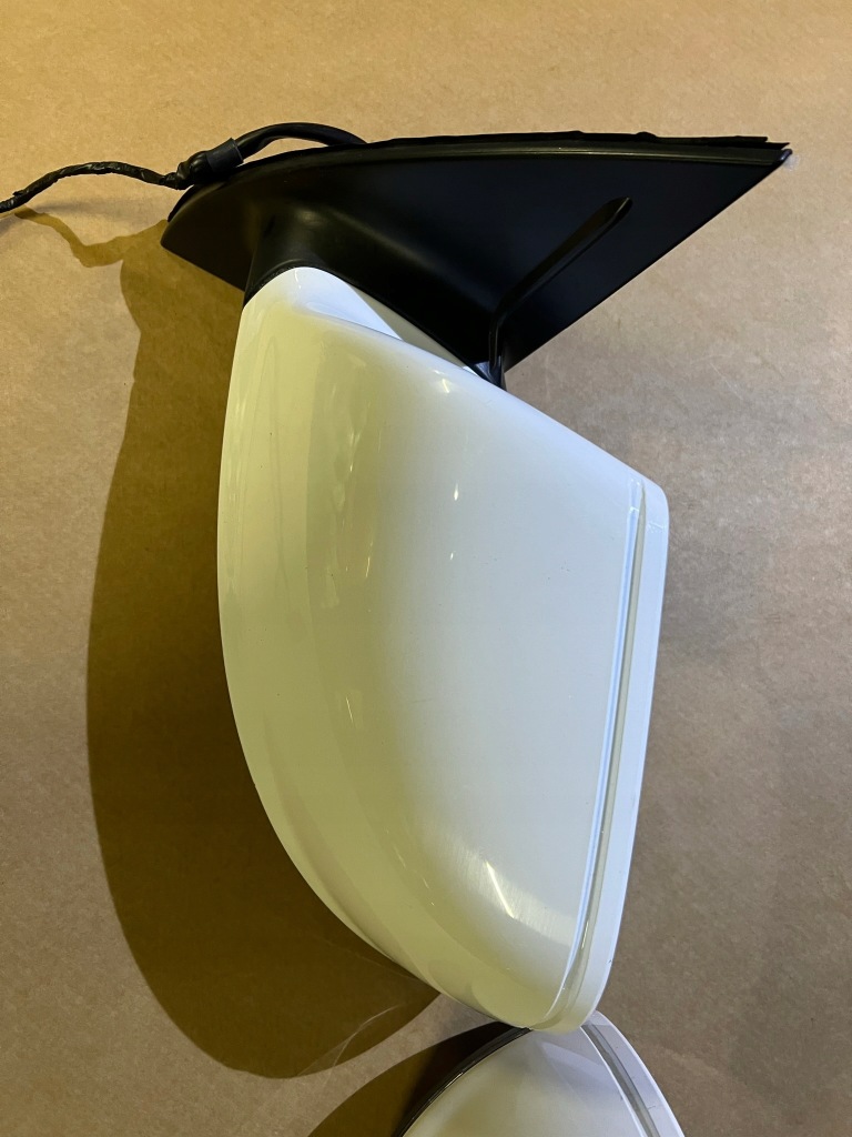 Audi q7 4l0 рестайлінг  дзеркало зовнішнє 6 pin праве або ліва Доставка