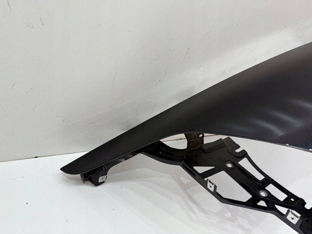 фото №12, Porsche taycan 9j1 крыло левый перед передний b хороший идеальное состояние !!