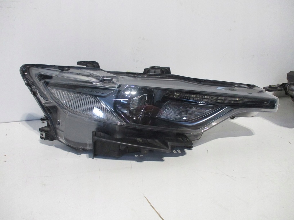 фото №5, Лампа лампы ксенон bi-xenon maserati levante