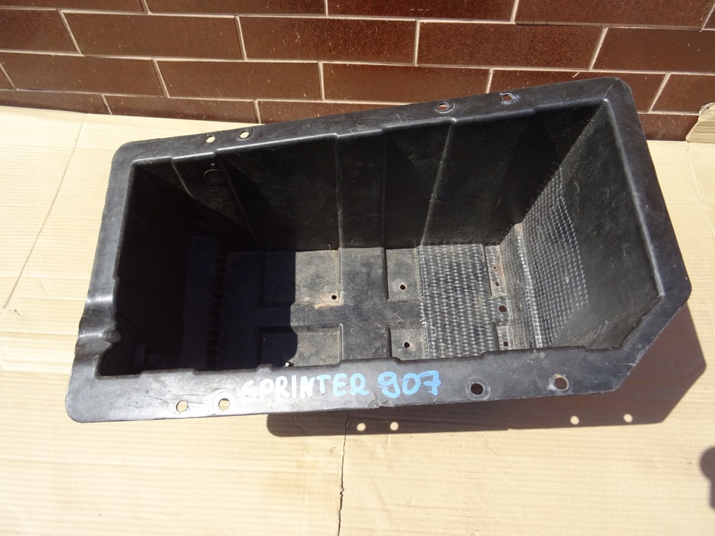 фото №1, Sprinter 907 основа акумулятор a9076102500