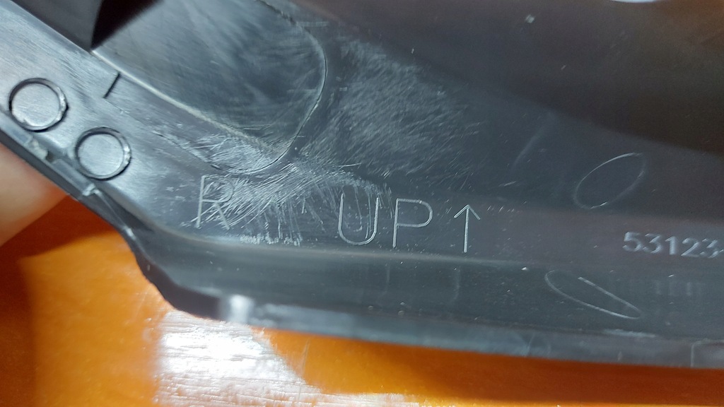 фото №13, Молдинг бампера правый перед toyota camry 23- lift