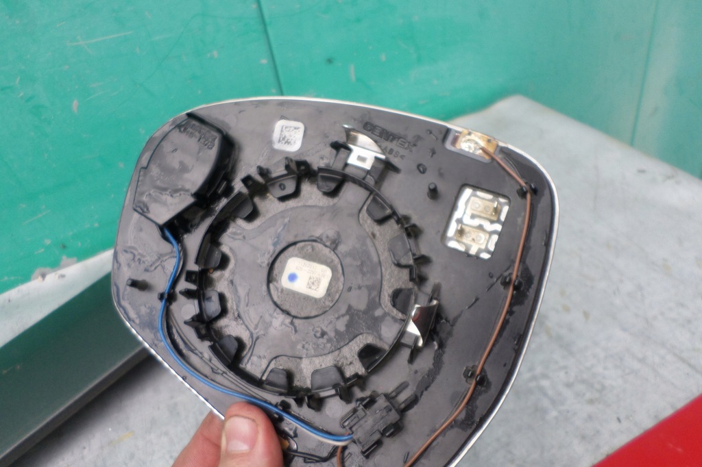 фото №3, Alfa romeo stelvio вкладыш зеркало правого фотохромный правый