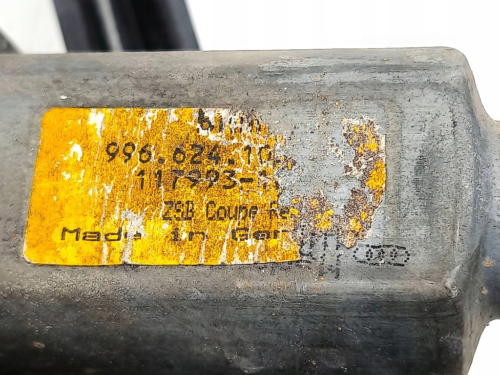 фото №7, Porsche 911 996 2001 подъемник электрический стекло coupe 99602410