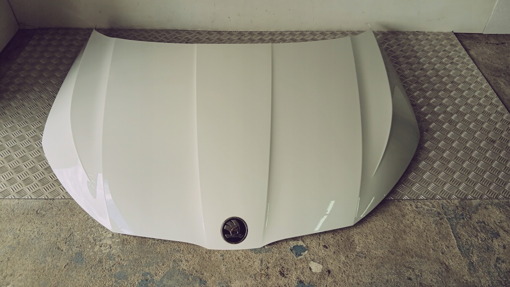 Капот двигателя skoda octavia iv 5e3 19-25 оригинал белый хорошее состояние Доставка