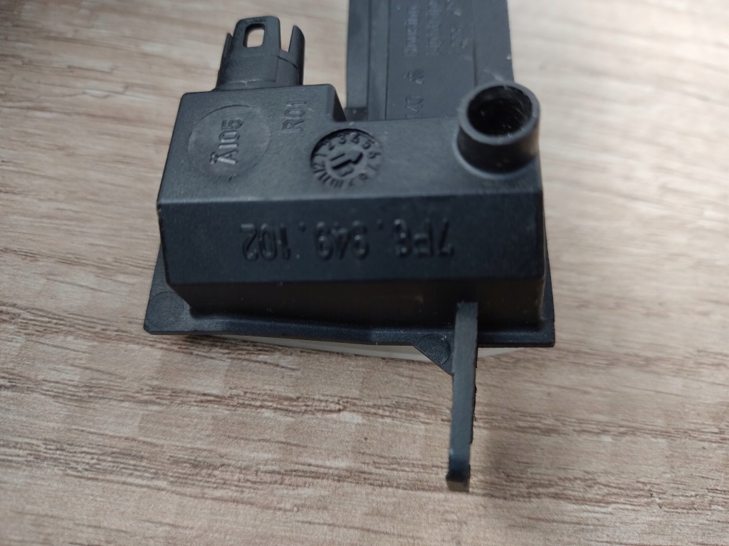 фото №7, Vw touareg 7p 10-17 rok правый поворотник do зеркало led k72/059