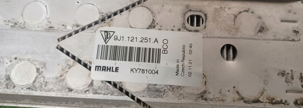 фото №10, Porsche taycan 9j1 вентилятора радіатор права