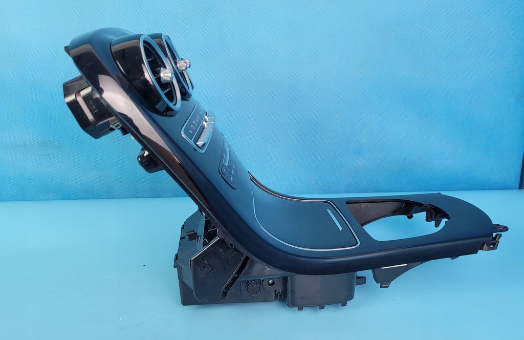 фото №10, Mercedes w205 панель тунель середній a2056801005